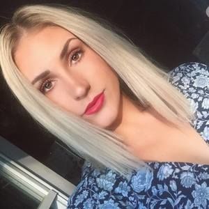 Meet your Posher, Hailey